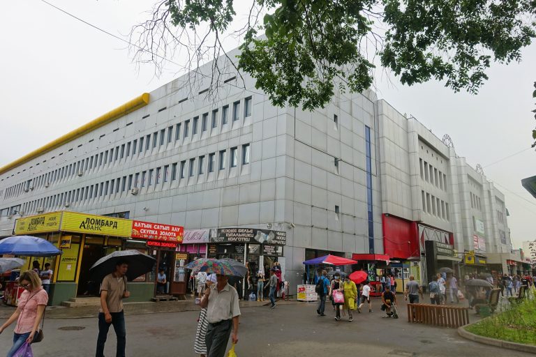 Green Bazar, the enormous fake market of Almaty