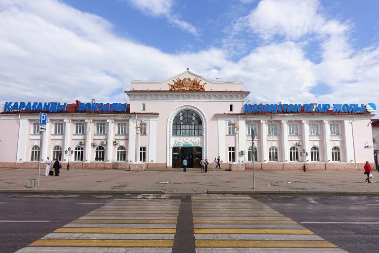 And from there it was back to Karaganda. Here's the railway station - the stations in Kazakhstan really do look much better from the outside than they are inside, where there's generally fuck all going on, even in Almaty.