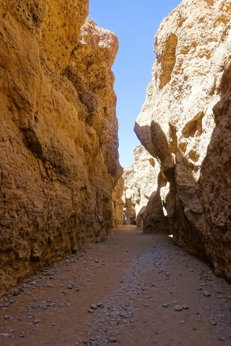 After recovering our senses, we headed down to Sesriem Canyon later in the afternoon.