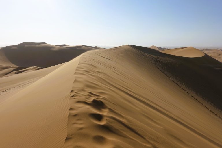 This was my last stop before returning to Windhoek the next day, whence I took a flight to Cape Town for the final part of my adventure. Namibia had been exasperating in parts, but images like this made it worth all the aggro tbh. I'd love to return one day.