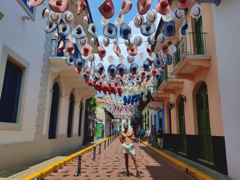 The Instagram-pandering 'hats street' of Panama, La Calle de los Sombreros. Yes, I will always take the bait.