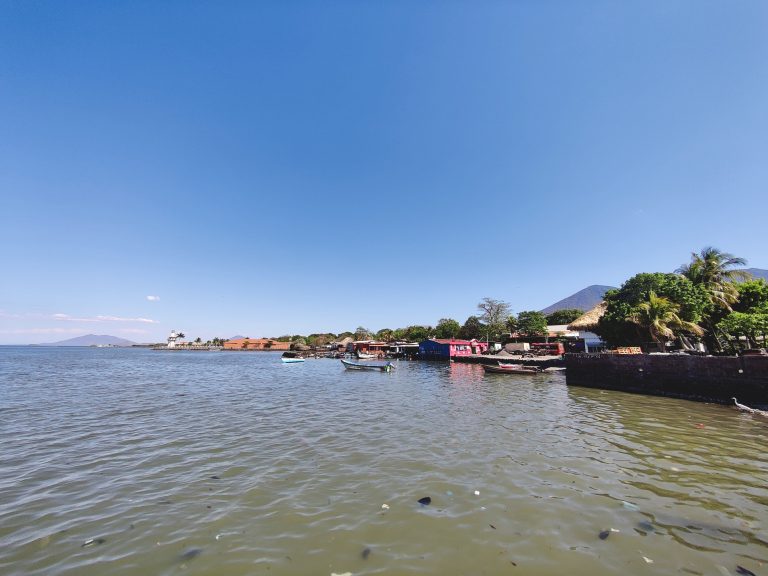 So finally, after a couple of hours on a PANGA to avoid Honduras, I reached La Unión in El Salvador. There was a LOT of rubbish in these waters, so much so that I felt bad about actually capturing it all and got this arrival shot instead.