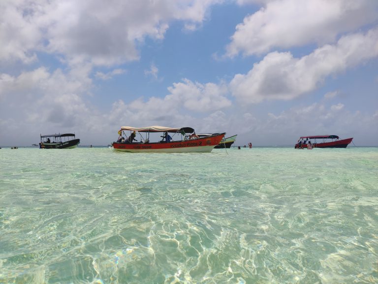 This was the only spot where you really felt the presence of other tourists. Seems San Blas is otherwise expansive enough to accommodate all its visitors without issue.