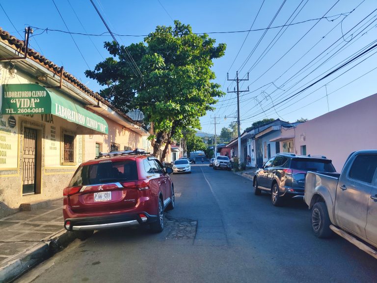 More town streets. My impressions of the people were: not particularly well-mannered (restaurant servers, business owners, bus ticket agents) or considerate (people play their phones at volume on the streets here). But I recognise that this was a tiny sample size, not representative at all of the country as a whole. I didn't see much in La Unión that made me want to stay longer though, put it that way.