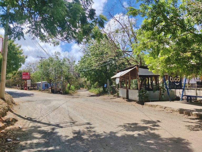 Scenes from San Juan del Sur. The main town centre is fairly developed (paved streets, plenty of bars and restaurants, etc.), but the areas outside the core are considerably less so. Nicaragua was already reminding me a little of Cambodia, so I was enjoying my surroundings very much.