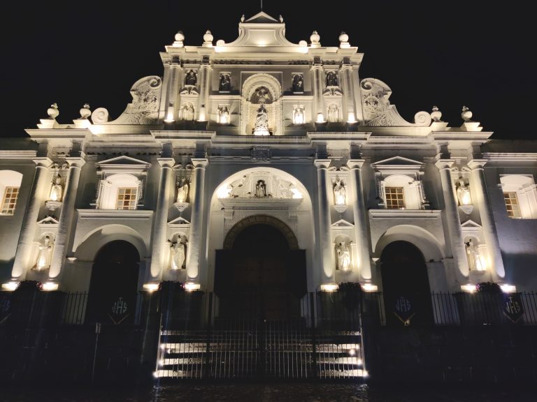 San José Cathedral, the city's main one, dating back several hundred years.