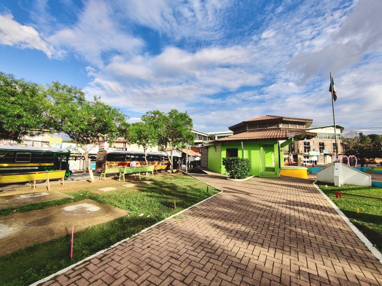 A cute town, despite the sleepiness. Can't argue with a Caribbean climate.