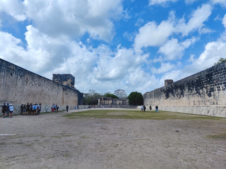 The Great Ball Court from the other end!