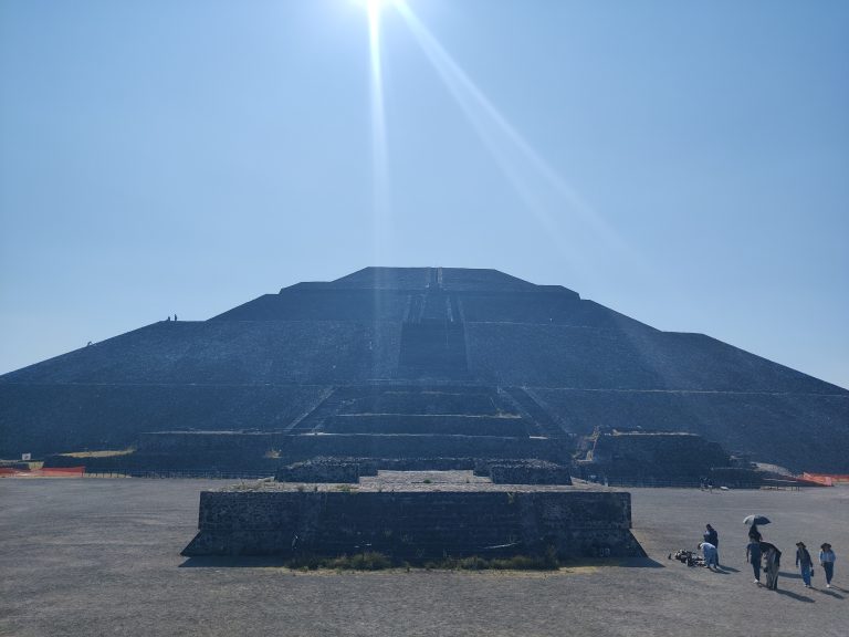 Though Chichén Itzá has more renown and widespread fame, the Teotihuacán feels even more expansive and boasts pyramids that dwarf the iconic El Castillo!