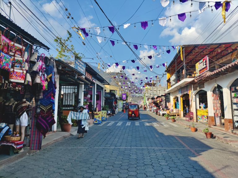 Back in Pana to try and finalise the next morning's journey to Flores. 