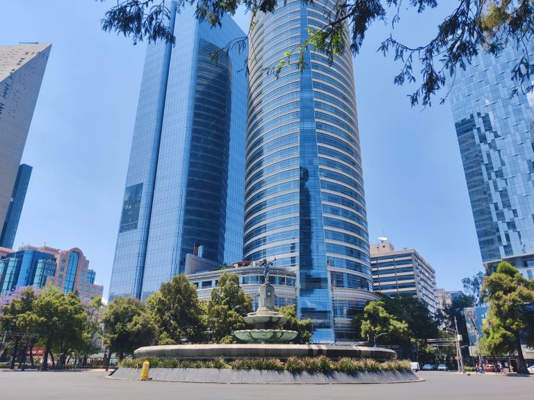 Nowadays it's home to many of CDMX's tallest buildings and cuts through the affluent, financial, and historical heart of the city.