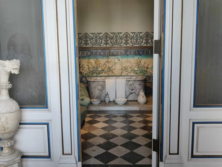 And I'm fairly sure this is the royal bathtub from the 1860s! Fun to be able to peek into their living quarters, despite the tragedy inherent in their story.
