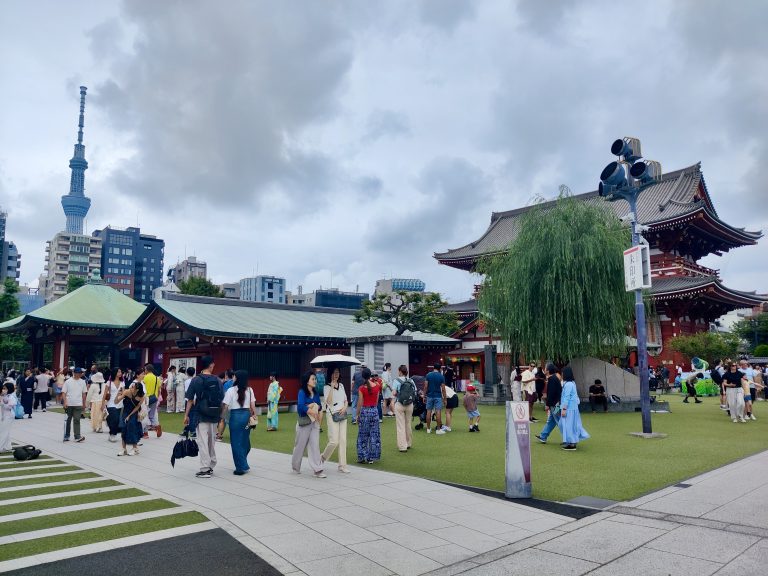 Spent a bit of time enjoying the grounds of the temple complex; the contrast between the Skytree and Senso-ji made for a fun visual.
