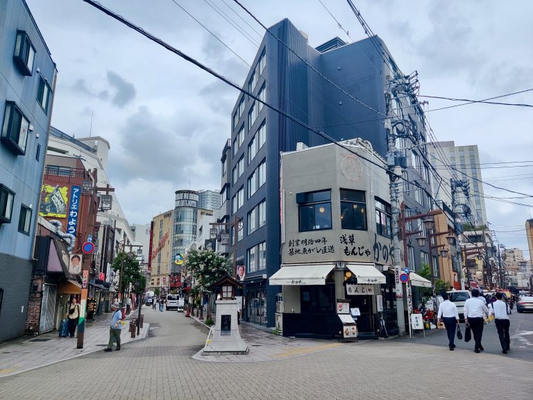Tokyo is never less than interesting to look at. Love the three workers starting their day to the right here.