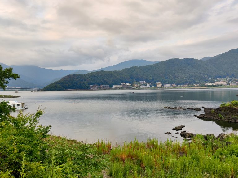 The best time for Fuji visibility during summer is early in the morning - things often cloud up by afternoon, as seen here at Lake Kawaguchiko. Was strolling by here as I'd decided to head to an onsen with a dormmate from my hostel, mostly to relax my muscles (which weren't all that sore tbf) but also cos it's such a traditional Japanese thing to do.