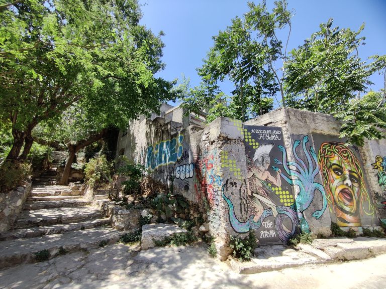 Then wandered over to one of the city's coolest neighbourhoods: Plaka.