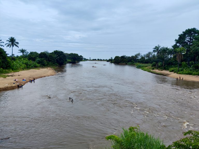 Rio Quicombo. A river where there have been numerous crocodile-related fatalities over the years. Yet locals come here to swim and wash and clean regardless. I couldn't quite believe my eyes, but what do I understand about the necessity of courting danger?