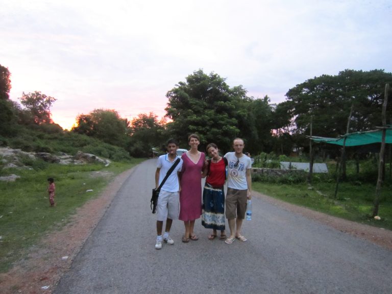 Miss these guys. Only today do I notice the random kid in the background lol. Another common sight at this time.