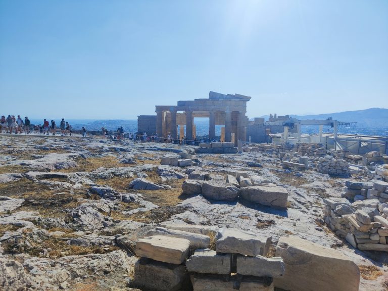One last look before leaving. One of the most incredible sites in the world, no doubt. Should've spent more time here, but it really does get too crowded after a while.