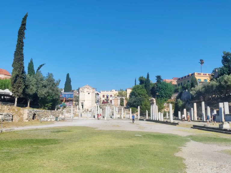 Quick look at the ruins of the Roman Forum before retiring for dinner and rest.