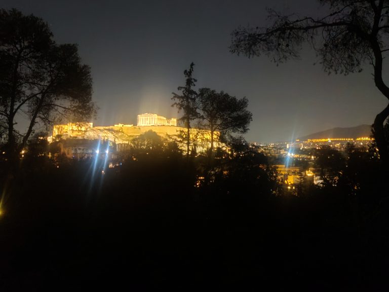 Returned to Philopappos Hill after dark on my final evening in the city as I realised I had no pics of the historical core when lit up at night. An appropriate end to one of the coolest city breaks ever. I'll definitely be back.