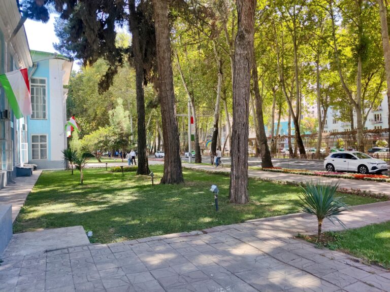 Rudaki Avenue. One of the main thoroughfares of the city, I think? Flanked by many educational institutions, based on all the students that I saw wandering around.