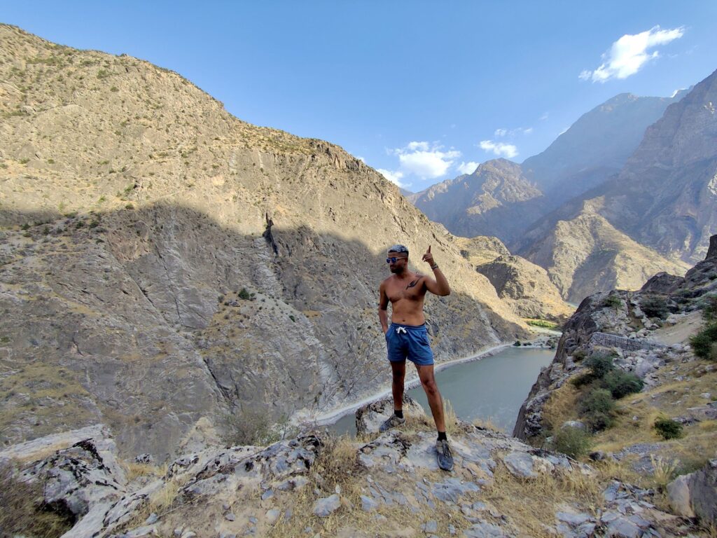 Tajik-Afghan border