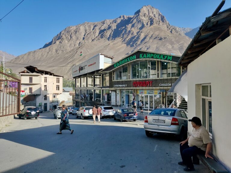 Our stop for day two: Khorog. The capital and largest city of the GBAO (Pamir region). It's only home to about 30k people but is the most significant urban centre on the highway between Dushanbe and Osh, I think. After a mere day and a half on the road, I'd quickly cottoned on to the fact that vegetarian options were going to be beyond dire during this trip, so I bought myself a bag of lentils from this supermarket which saved my ass for the rest of the journey!