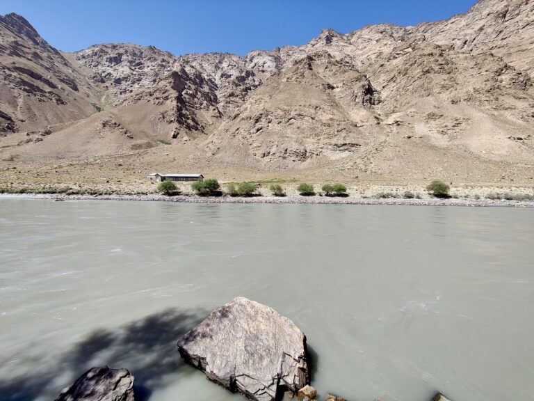 After the hot springs we drove a little further and stopped at the most random roadside 'cafe'/store (as with many stores deep in the GBAO, it was sparsely stocked). It was the only commercial building around for miles, and sat directly opposite this view of Afghanistan on the other side of the Panj river. Lots of speculation about the building on the other side.